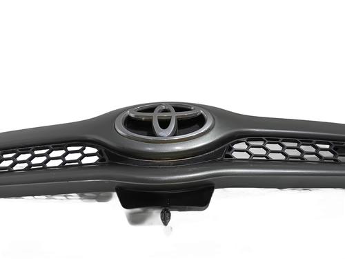 Grille TOYOTA COROLLA Verso (ZER_, ZZE12_, R1_) 1.8 (ZNR11_, ZNR11R) | BP30410128C40 