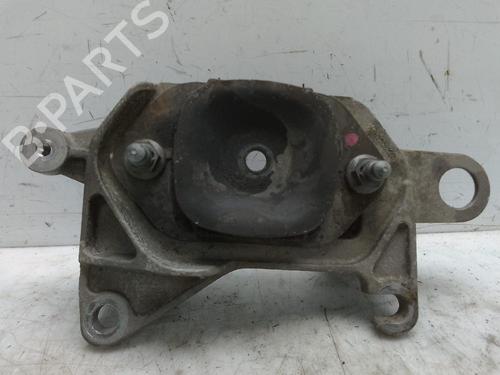 Used Engine mount NISSAN QASHQAI II SUV (J11, J11_) 1.5 dCi (110 hp) 27445145