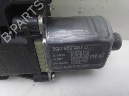 Left front window motor VW GOLF VIII (CD1, DA1) 1.5 eTSI | BP28149092E21 