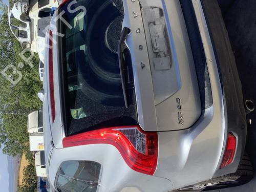 Front right panel VOLVO XC60 I SUV (156) D5 AWD | BP38751012C59 - Image 10