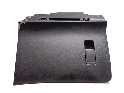 Used Glove box Glove box PEUGEOT 208 II (UB_, UP_, UW_, UJ_) e-208 (136 hp) 33285990 33285990