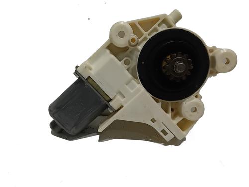 Used Right front window motor Right front window motor FORD FOCUS II (DA_, HCP, DP) 1.6 TDCi (109 hp) 39977778 39977778