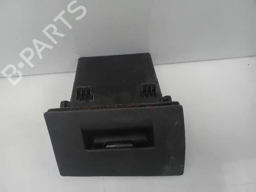 Used Glove box BMW 2 Active Tourer (F45) 216 d (116 hp) 23948455
