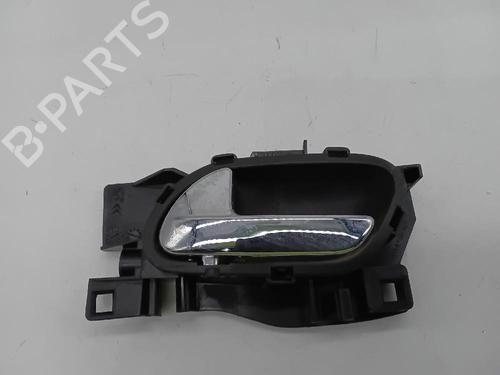 Venstre bagtil invendig håndtag PEUGEOT 3008 I MPV (0U_) 2.0 HDi 150 / BlueHDi 150 (150 hp) 27539347