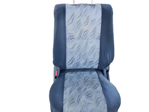 Sæde venstre fortil TOYOTA LAND CRUISER 90 (_J9_) 3.0 TD (KZJ90_, KZJ95_, KZJ90R, KZJ95R, KZJ90W, KZJ95W) (125 hp) 32437612