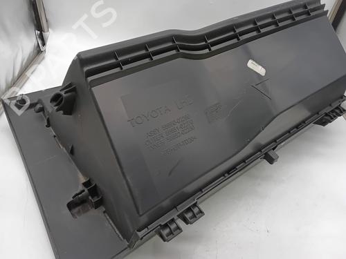 Glove box TOYOTA AURIS Estate (_E18_) 1.6 (ZRE185_) | BP29396587C95 