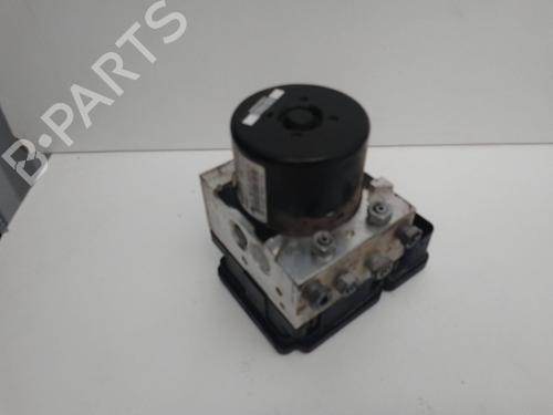 Used ABS pump ABS pump VOLVO S60 II (134) D3 (136 hp) 18582576 18582576