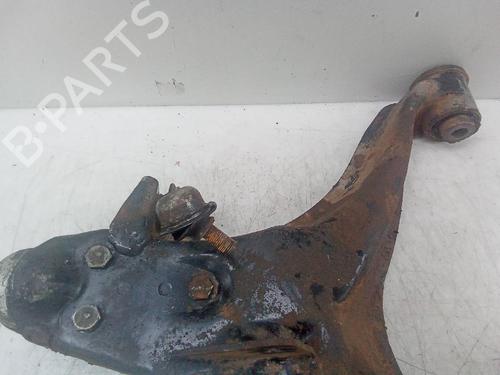 Draagarm rechts voor MITSUBISHI PAJERO III (V7_W, V6_W) 3.2 Di-D (V68W) (160 hp) 18582062