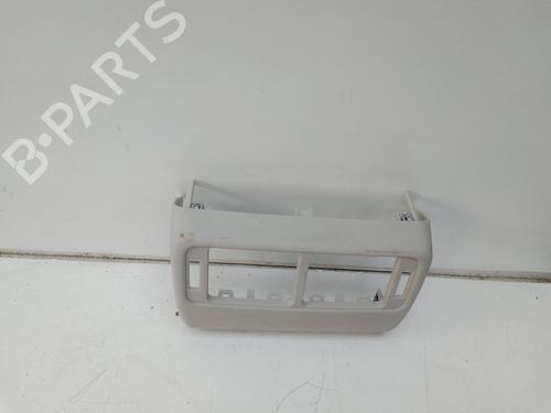 other-land-rover-range-rover-velar-l560-20-p300-si4-4x4-j8a219c785-2017-18578201 main image