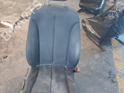 Used Right front seat BMW 1 (E87) 116 i (115 hp) 26160262