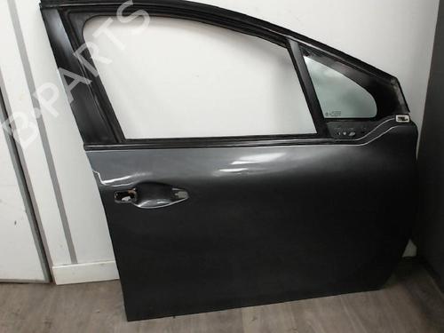 Used Right front door PEUGEOT 208 I (CA_, CC_) 1.2 VTI 82 (82 hp) 23103452