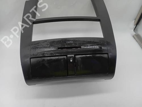 Uchwyt na kubki / Przedmioty SSANGYONG REXTON / REXTON II (GAB_) 2.9 TD | BP30051144I37 