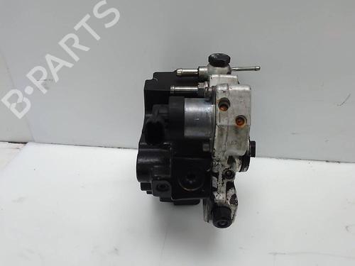 Used Vacuum pump HYUNDAI TUCSON (JM) 2.0 CRDi (113 hp) 21258614