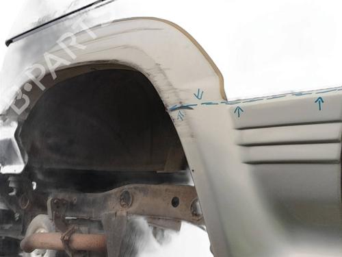 Used Rear right wheel arch trim MITSUBISHI PAJERO CLASSIC (V2_W, V6_W, V7_W) 2.5 TD (V24W) (115 hp) 18593183