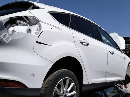 Dør høyre foran FORD FOCUS III 1.0 EcoBoost (140 hp) 24928495