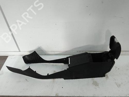 Used Middle console VOLVO XC60 I SUV (156) D3 (136 hp) 19137852