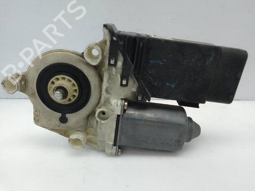 Used Right front window motor VW BORA I (1J2) [1998-2013]  21783689