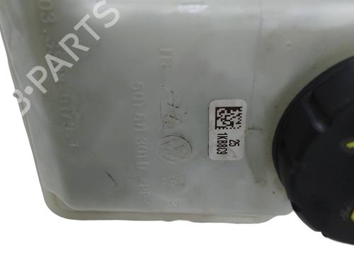 Brake master cylinder SEAT LEON (5F1) 2.0 TDI | BP28150701M77 - Image 2