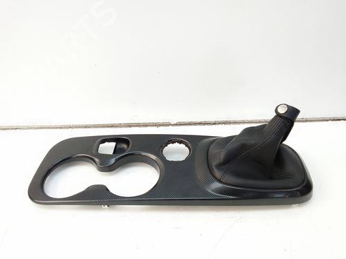 Used Shift knob Shift knob FIAT 500X (334_) 1.6 D Multijet (334AXA1B, 334AXA11) (120 hp) 18581263 18581263