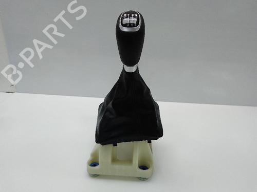 Used Gear lever KIA OPTIMA (JF) 1.7 CRDi (141 hp) 20503855
