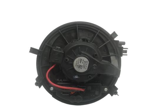 Heater blower motor VW GOLF VIII (CD1, DA1) 2.0 GTI | BP28150561M62 - Image 2