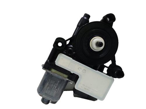 Left rear window motor VW GOLF VIII (CD1, DA1) 2.0 GTI | BP31967863E23