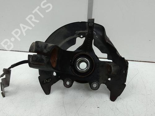 Used Right front steering knuckle Right front steering knuckle VOLVO C30 (533) D2 (115 hp) 19931105 19931105