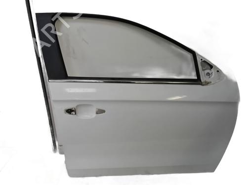 Used Right front door Right front door 39401902 39401902