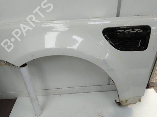 Used Left front fenders LAND ROVER RANGE ROVER SPORT I (L320) 2.7 D 4x4 (190 hp) 23985072