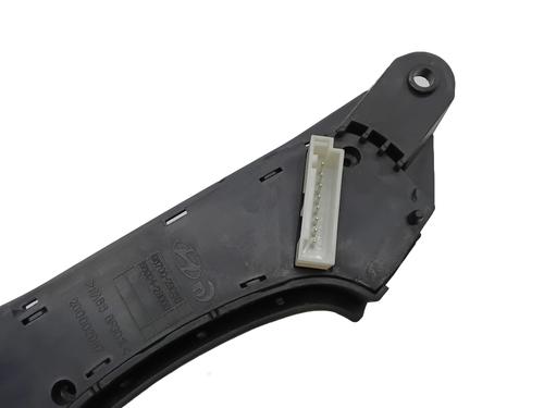 Steering wheel controls HYUNDAI SANTA FÉ II (CM) 2.2 CRDi 4x4 | BP30317690E15 