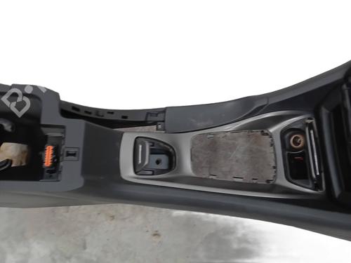 Middle console CITROËN C5 III (RD_) 1.6 THP 155 (RD5FV8, RD5FNA) | BP34421104I22  - Image 9