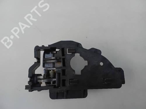 Venstre bak invendig håndtak HYUNDAI ix35 (LM, EL, ELH) 1.7 CRDi (116 hp) 24463478