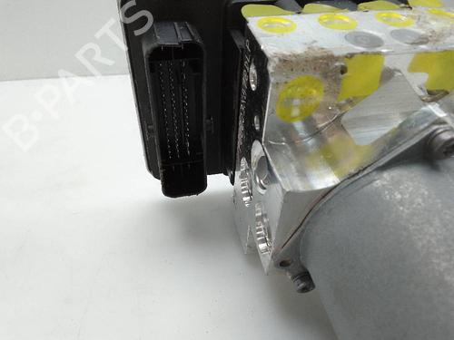 Used ABS pump BMW X3 (E83) 2.0 sd (177 hp) 26285291