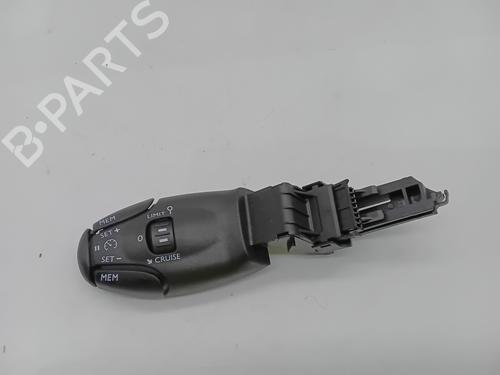 Used Steering wheel controls PEUGEOT 208 II (UB_, UP_, UW_, UJ_) 1.2 PureTech 100 (101 hp) 29746436