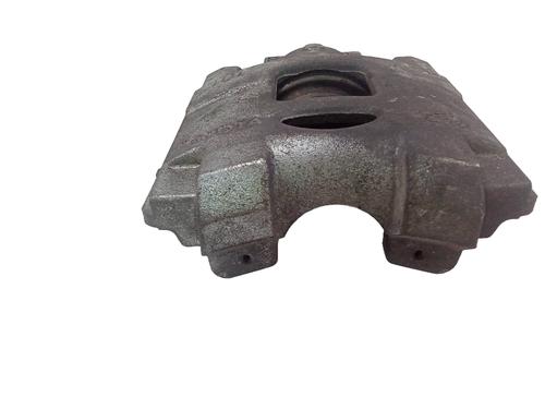 Used Right front brake caliper Right front brake caliper 18596135 18596135