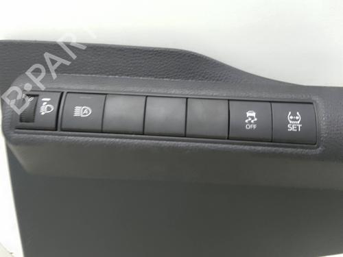 Switch TOYOTA COROLLA Saloon (_E21_) 1.8 VVTi Hybrid (ZWE211) | BP28149289I30 