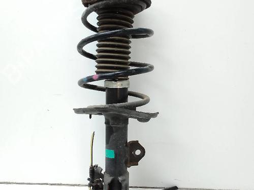 Used Right front shock absorber TOYOTA AURIS (_E18_) 1.8 Hybrid (ZWE186_, ZWE186R) (136 hp) 18586365