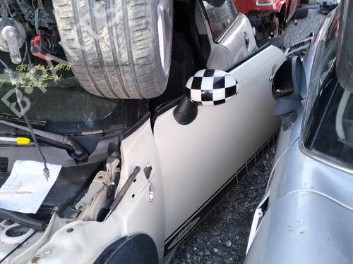Used Left front suspension arm VW TOURAN (1T3) [2010-2015]  18592833