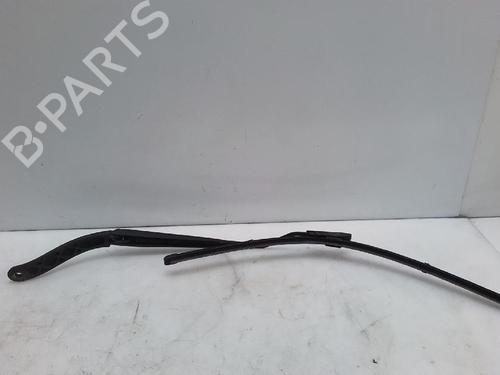 Used Front windshield wiper arm RENAULT MEGANE IV Hatchback (B9A/M/N_) [2015-2025]  27099341