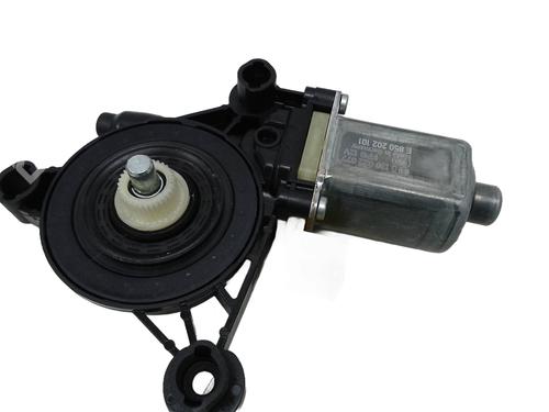 Left front window motor CUPRA LEON (KL1, KU1, KUG) 2.0 TSI | BP28144718E21 - Image 3