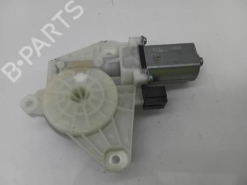 Rudehejsemotor bagstkærm højre VW PASSAT B9 Variant (CJ5)  5Q4959802F