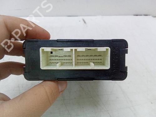 Used Gearbox control unit LEXUS CT (ZWA10_) 200h (ZWA10_, ZWA10R) (136 hp) 18589606