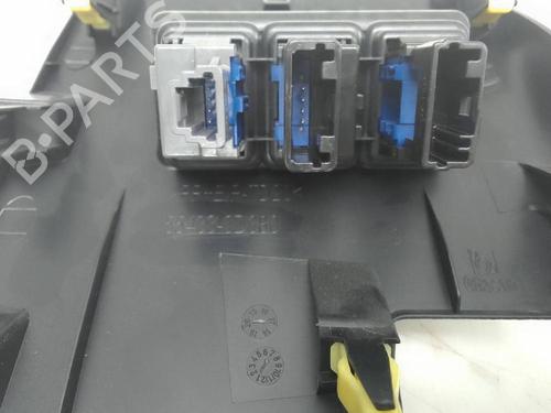 Used Switch TOYOTA YARIS (_P13_) 1.5 (NSP131_) (112 hp) 18573303