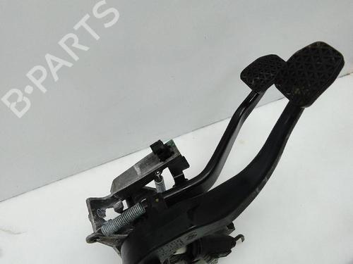 Used Break pedal BMW X1 (E84) sDrive 18 d (143 hp) 23087611