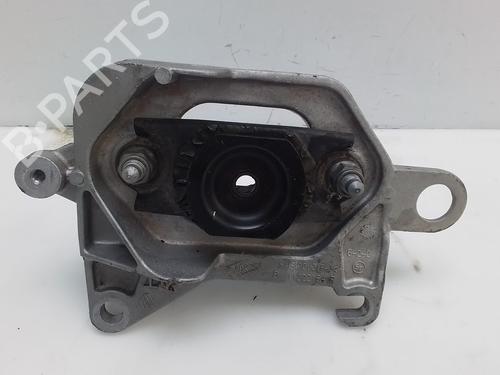 Motorophæng RENAULT KADJAR (HA_, HL_) 1.3 TCe 140 (HLNB, HLN1) (140 hp) 29995414