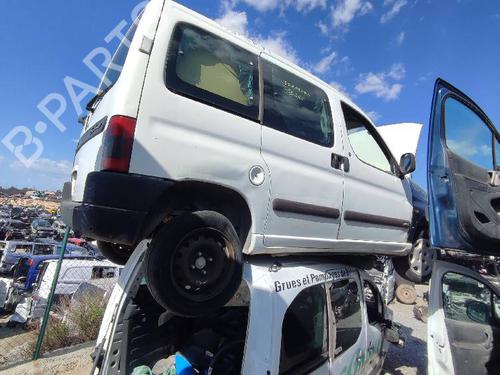 Used Left mirror CITROËN BERLINGO / BERLINGO FIRST MPV (MF_, GJK_, GFK_) 1.9 D (MFWJZ) (70 hp) 18577934