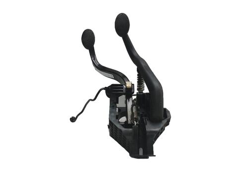 Used Break pedal MINI MINI CLUBMAN (F54) Cooper D (150 hp) 18575539