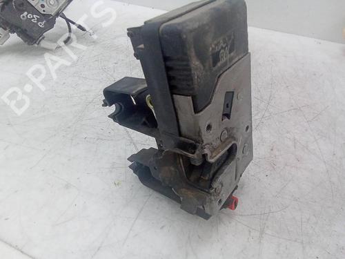 Front right lock OPEL VIVARO A Van (X83) 1.9 DTI (F7) | BP26173185C97 