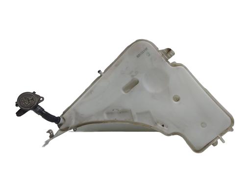 Used Windscreen washer tank BMW 1 (F20) 116 d (116 hp) 30098984