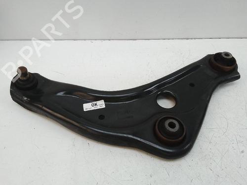Used Right front suspension arm RENAULT KADJAR (HA_, HL_) 1.3 TCe 140 (HLNB, HLN1) (140 hp) 19311232